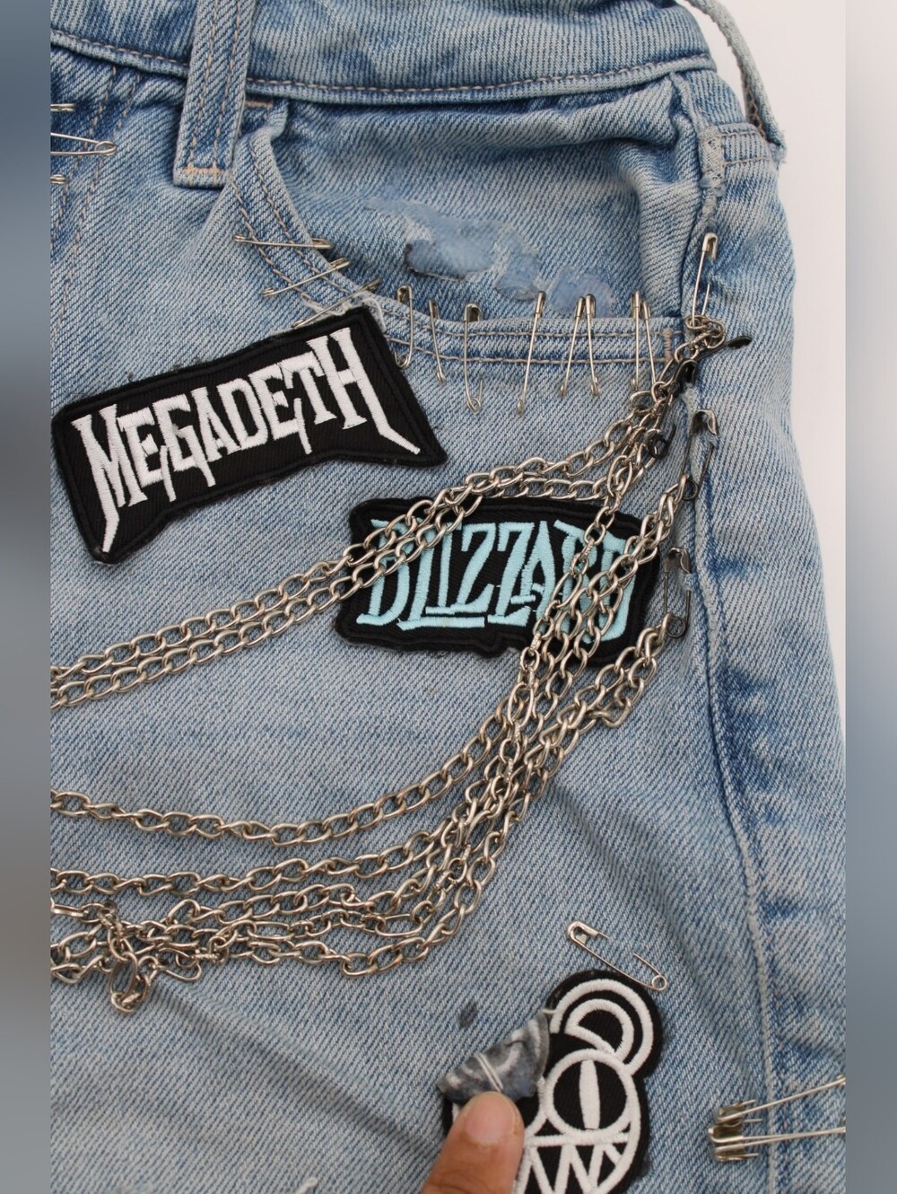 Hollister Custom Punk Rock Denim Mini Skirt Band Patches Chains Size 00R - Picture 2 of 7